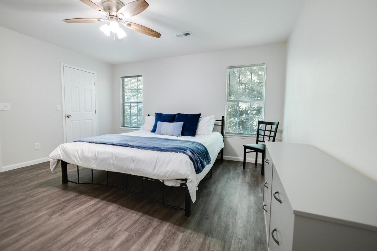 Trailside Townhouse - Close To Downtown & Bike Trails Бентънвил Екстериор снимка